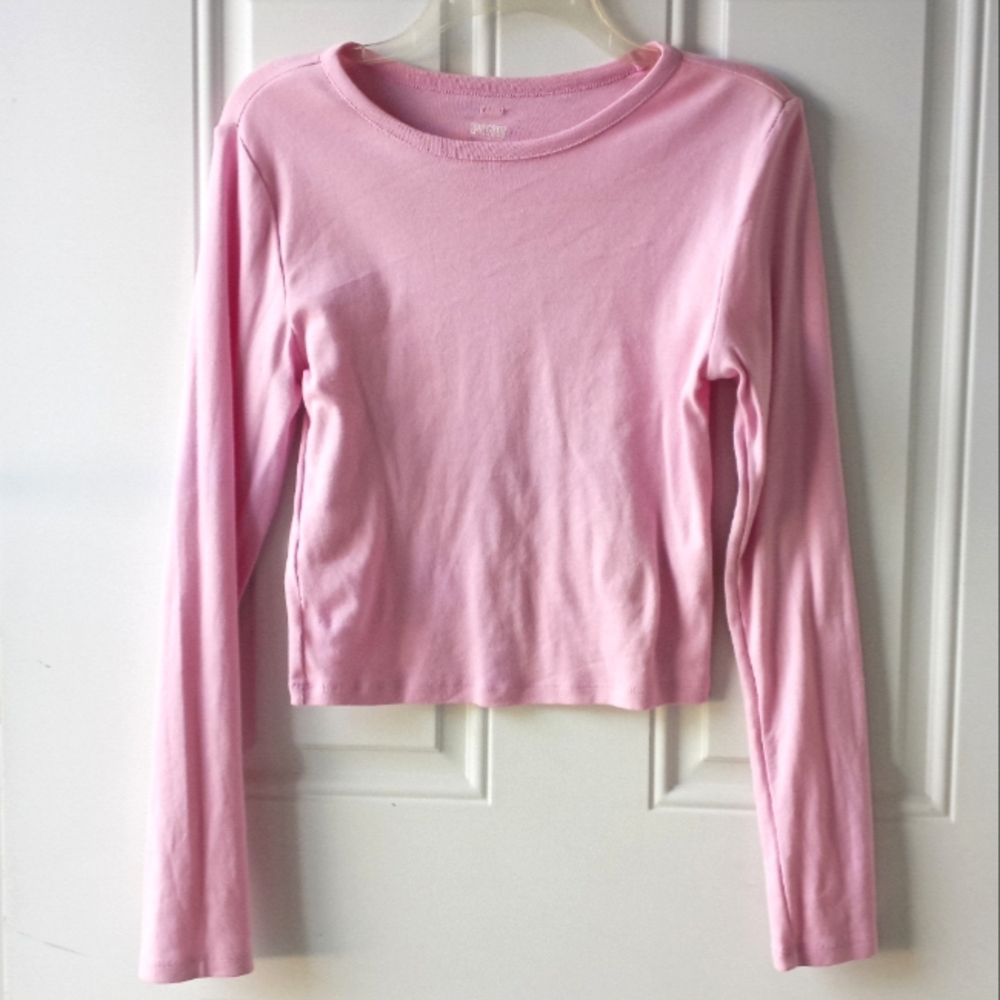 💕🩷PINK Victoria secret crop top💕🩷 - Picture 2 of 4